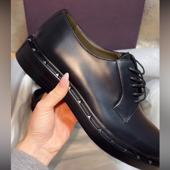 Valentino Garavani Black leather studded loafers - Picture 2 of 3